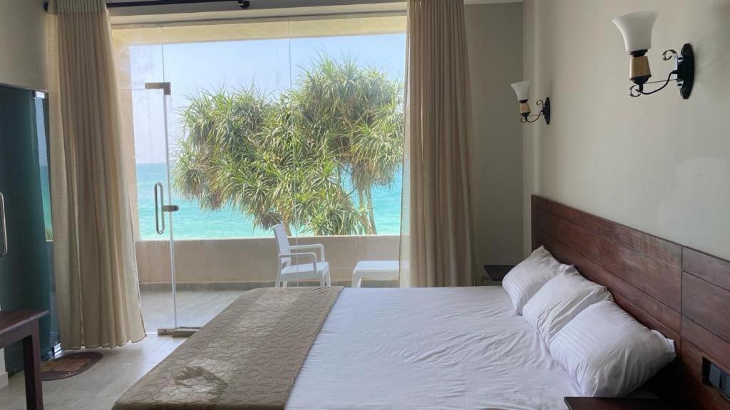 Blue Wave Beach Villa By Aaryan Group Ambalangoda  Zewnętrze zdjęcie
