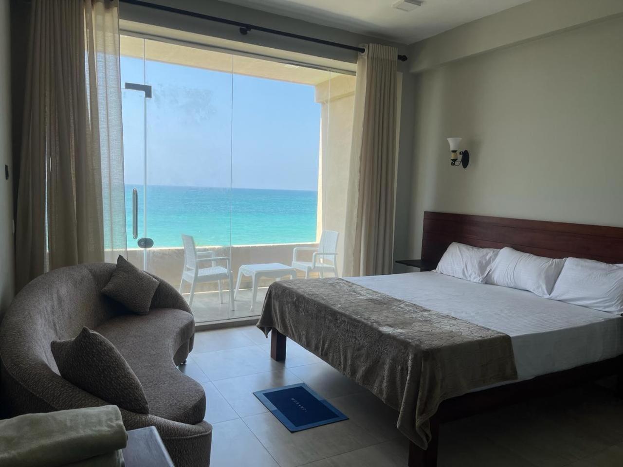 Blue Wave Beach Villa By Aaryan Group Ambalangoda  Zewnętrze zdjęcie